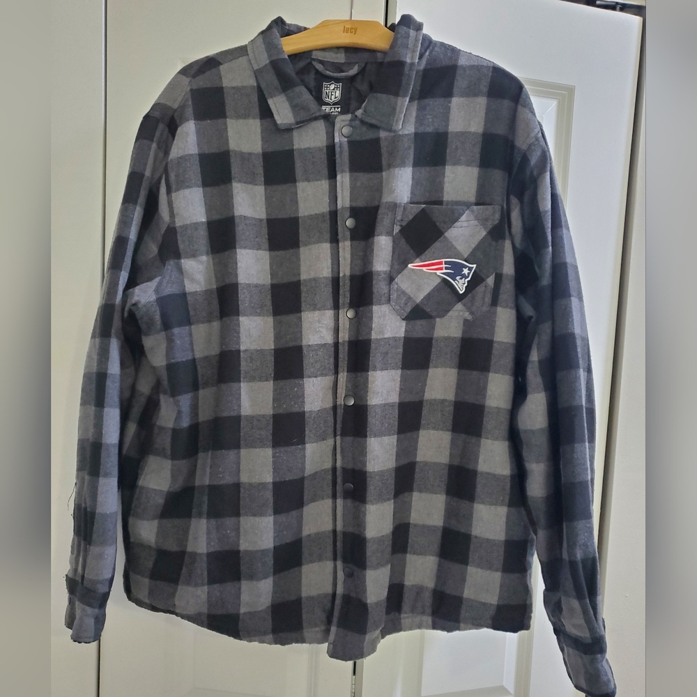 NFL Team Apparel NE Patriots Quilted Flannel Shacket w/ Logo Men's Size XL